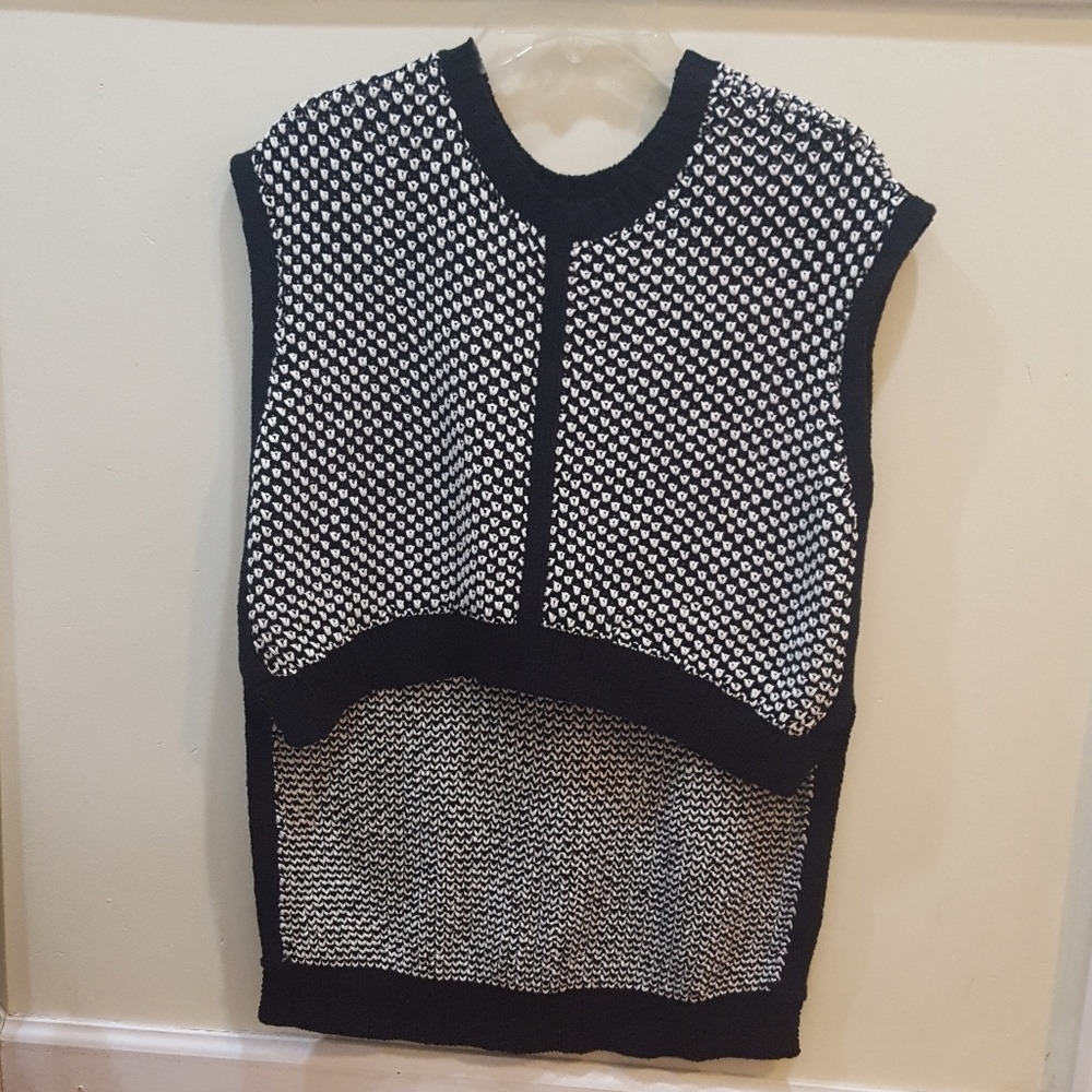 BCBGmaxazria hi-lo knit sweater B&W